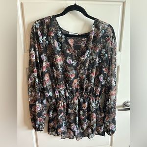 Pleione sheer top with elastic waist and ruffle bottom | size Large (fits M/L)